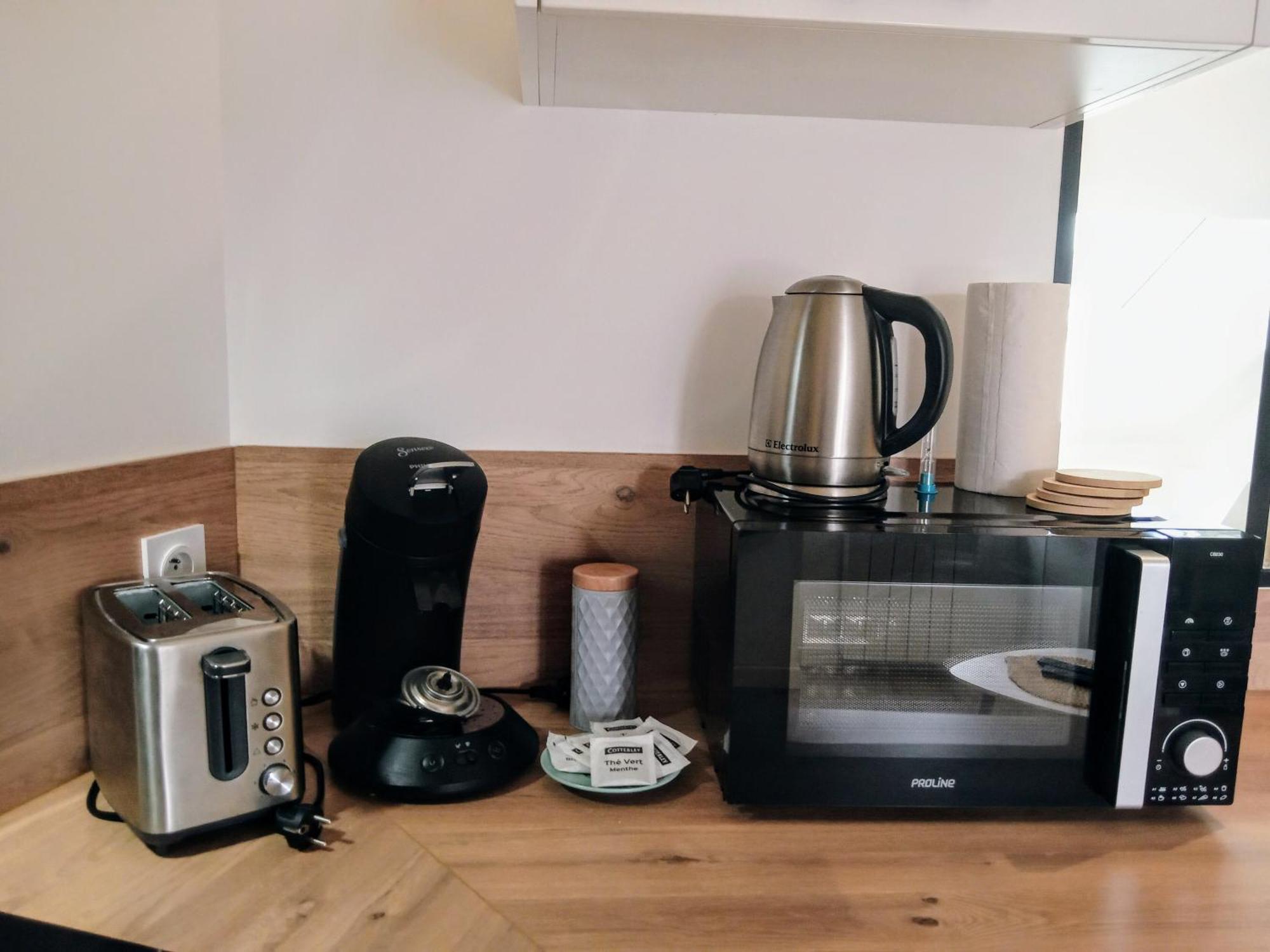 Les Studios De La Gare Linge Cafe The Inclus Wifi Vannes Bagian luar foto