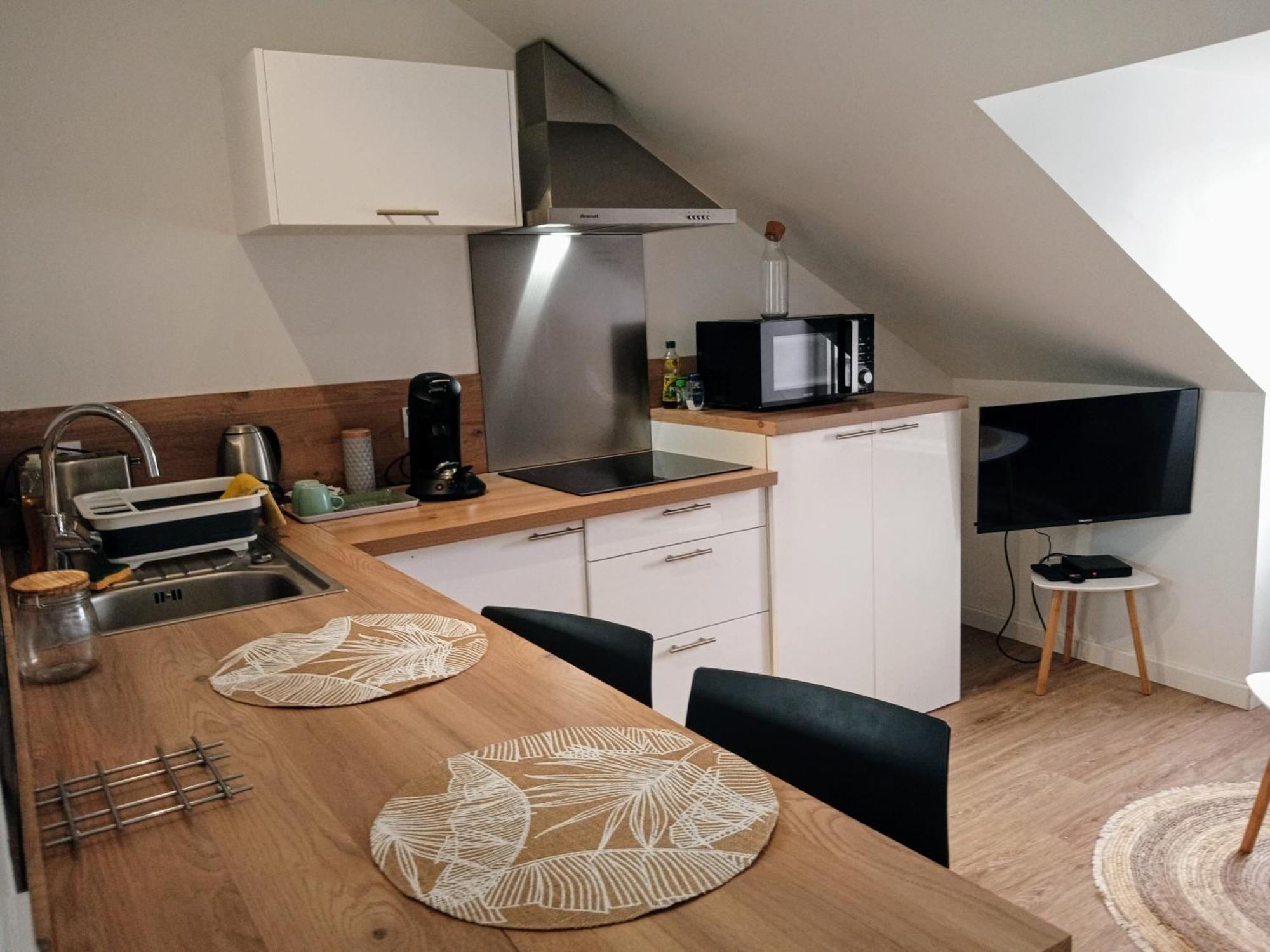Les Studios De La Gare Linge Cafe The Inclus Wifi Vannes Bagian luar foto