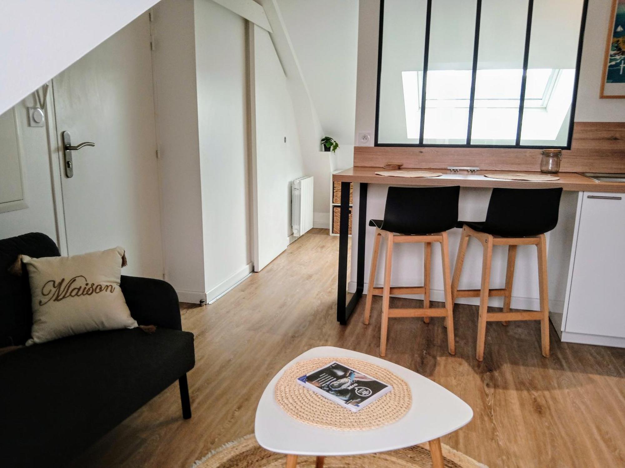 Les Studios De La Gare Linge Cafe The Inclus Wifi Vannes Bagian luar foto