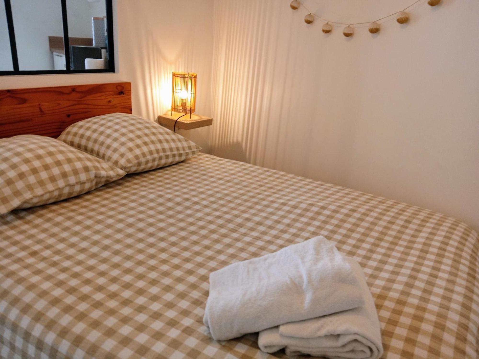 Les Studios De La Gare Linge Cafe The Inclus Wifi Vannes Bagian luar foto